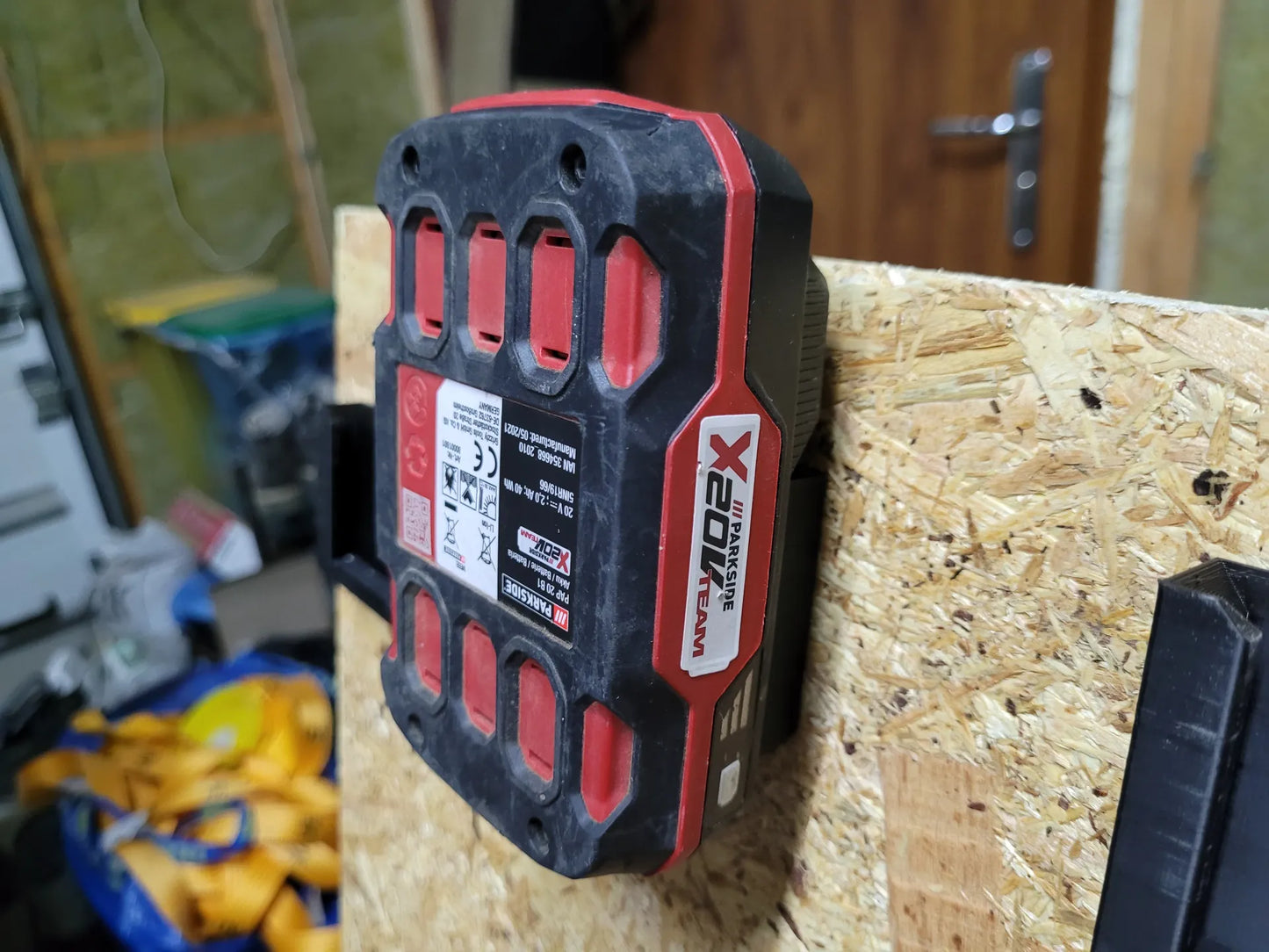 Support mural batterie X20v Parkside