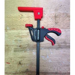 Adaptateur tête de serre-joints rapide pour rail de guidage