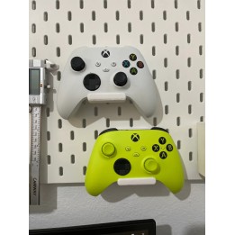 Support de manette XBOX ONE SKADIS